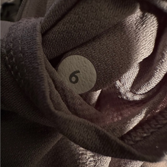 Lululemon Lightened Up Pullover Not So Petite Fleur Silver Spoon/Ambient Grey 6 - Picture 16 of 16